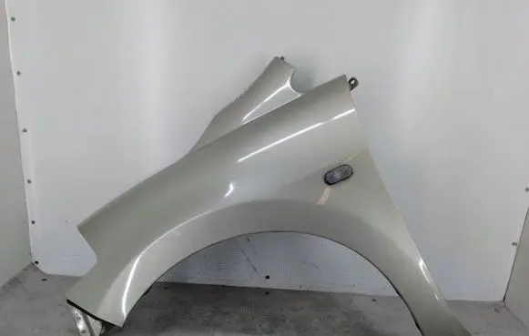 Nissan Tiida C11 Fender K32