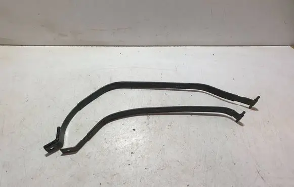 Hyundai Kona I Fuel tank mounting bracket 0SRH