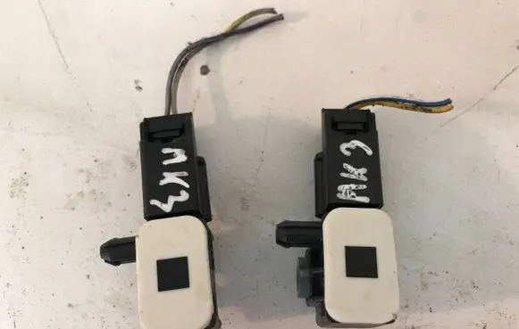 Ford Focus Airbag deployment crash/impact sensor AM5T-14B342-AA