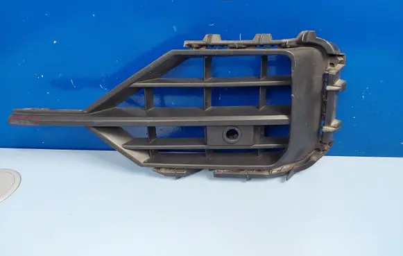 Volkswagen Touareg III Front fog light trim/grill 760854661H 760853665E