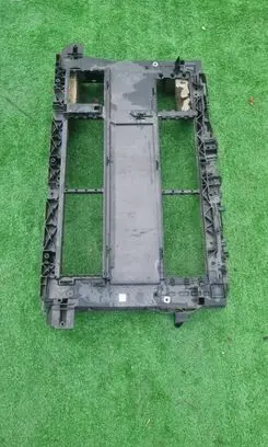 Ford Fiesta Front bumper mounting bracket 93377