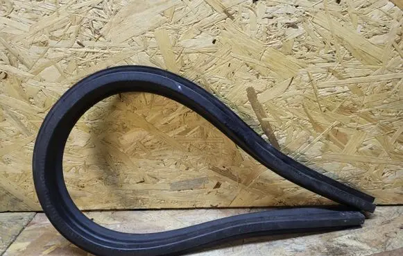 Audi A6 S6 C7 4G Engine compartment rubber 4G0823723