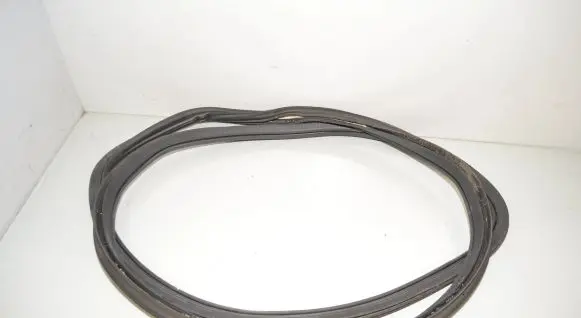 BMW 3 G20 G21 Seal rubber (tailgate) 8497196 51768497196