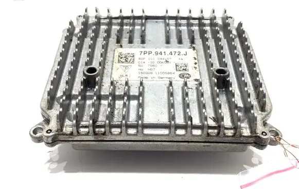 Audi A8 S8 D4 4H Voltage converter/converter module 7PP941472J