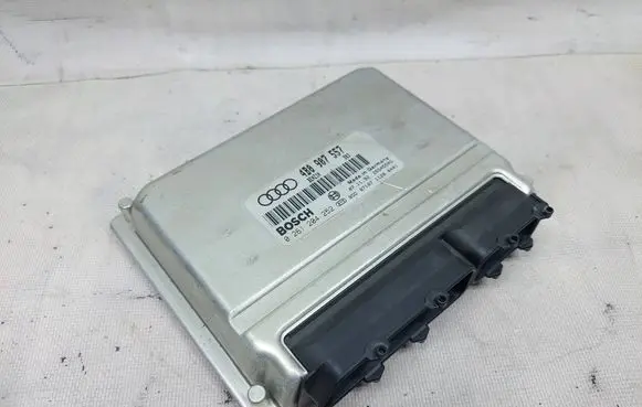 Audi A6 S6 C5 4B Engine control unit/module 4B0907557 0261204252