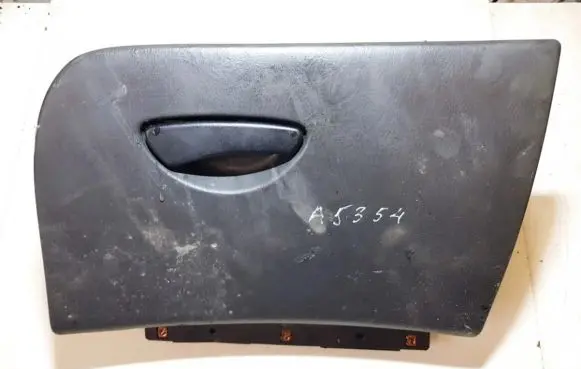 Ford Focus Glove box 98aba06024a