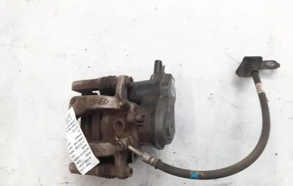 KIA Sportage Rear brake caliper 58210-CZ600