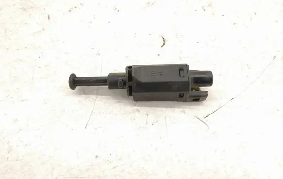 Volkswagen Golf II Brake pedal sensor switch 191945515