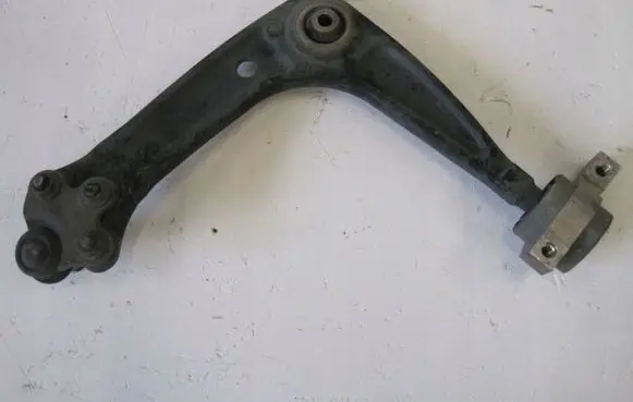 Peugeot 508 Front control arm 872275