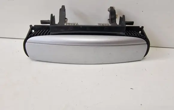 Audi A3 S3 A3 Sportback 8P Front door exterior handle 4B0839885