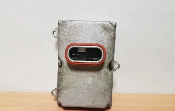 Audi A8 S8 D3 4E Headlight ballast module Xenon 4E0907813 5DF008279