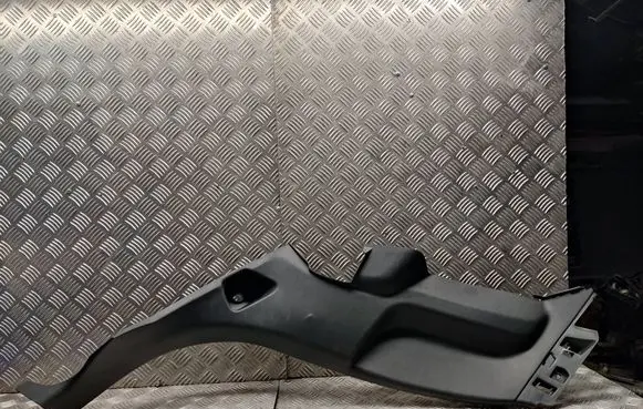 Opel Corsa F (D)pillar trim (top) 39210832 39214536