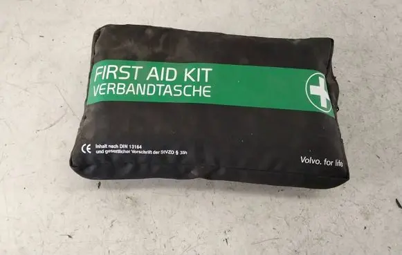 Volvo V60 First aid kit 31307528