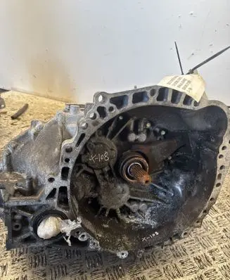 Toyota Avensis T270 Manual 5 speed gearbox 251505K