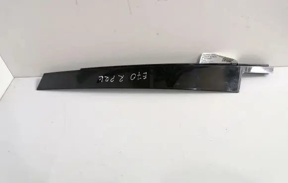 BMW X5 E70 Front door glass trim molding 1234567
