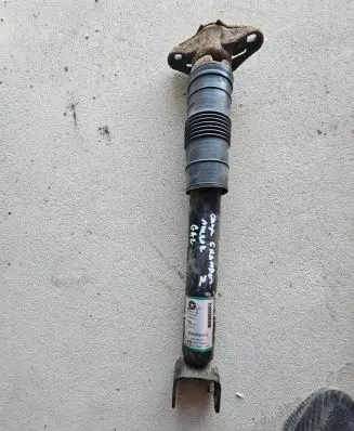 Jeep Grand Cherokee Rear shock absorber/damper 68080211AC 6060211AC