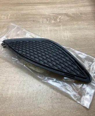 Mercedes-Benz CLA C117 X117 W117 Front bumper lower grill A1178850427 A1178850422
