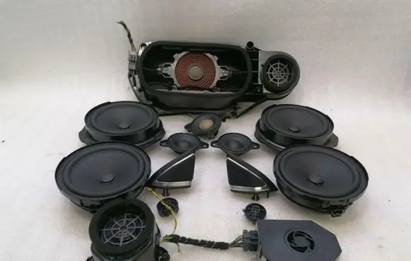 Mercedes-Benz CLS C218 X218 Audio system kit A2128203502 A2468200102