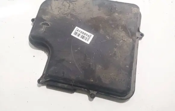 Volkswagen PASSAT B5.5 Fuse box cover 8D1907613A