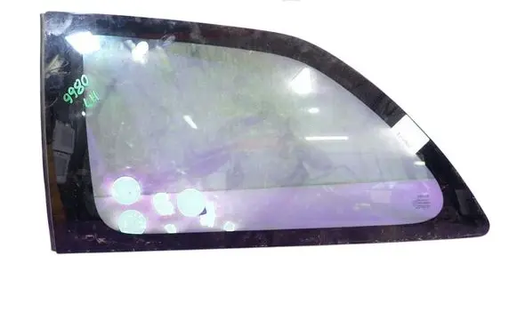 Toyota Yaris Rear side window
