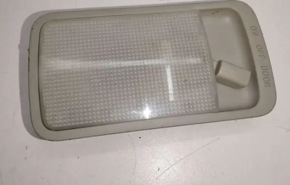 Toyota Corolla Verso AR10 Rear seat light