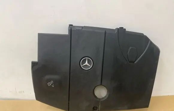 Mercedes-Benz SLK R172 Engine cover (trim) A6510103713