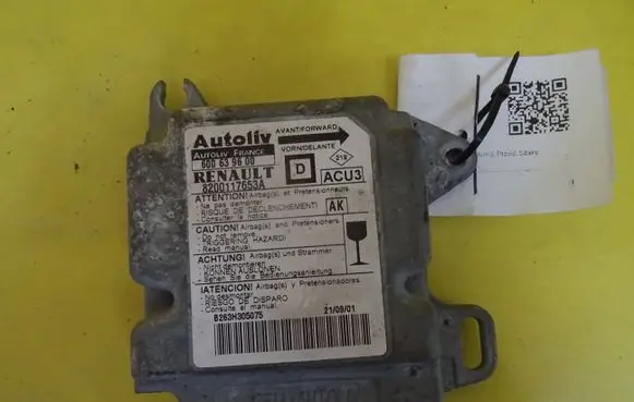Renault Megane I Airbag control unit/module 8200117653A 600639600