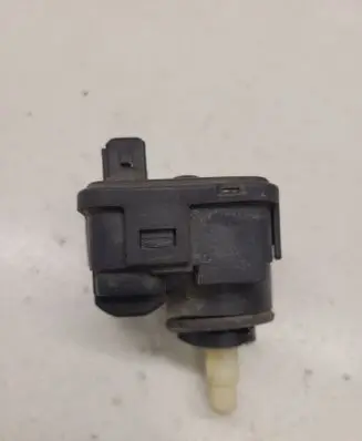 Volkswagen Golf III Headlight level adjustment motor 007282