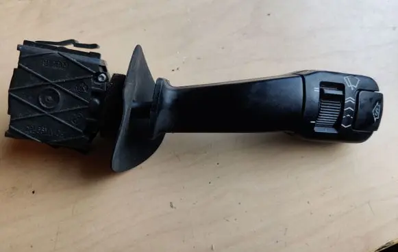 BMW 5 E39 Wiper control stalk 8360880