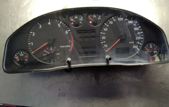 Audi A6 S6 C5 4B Speedometer (instrument cluster) 88311245 4B0919860F
