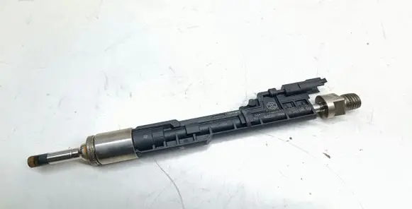 BMW 4 F32 F33 Fuel injector 0261500172 7639994 13647639994