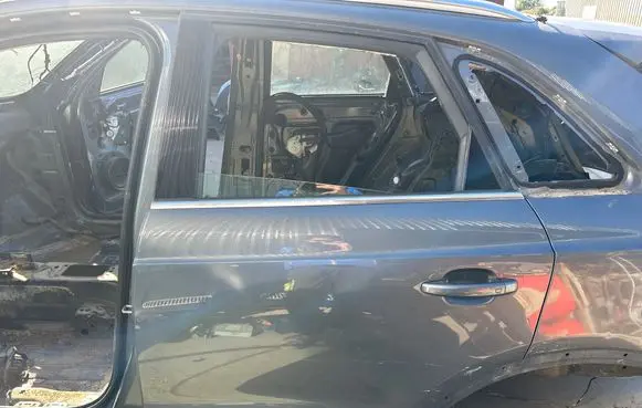 Audi Q3 8U Rear door