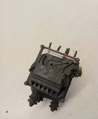Volkswagen PASSAT B6 ABS Pump 16027201 16927001A