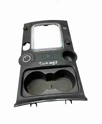 Volkswagen Touareg I Other center console (tunnel) element 7l6863212