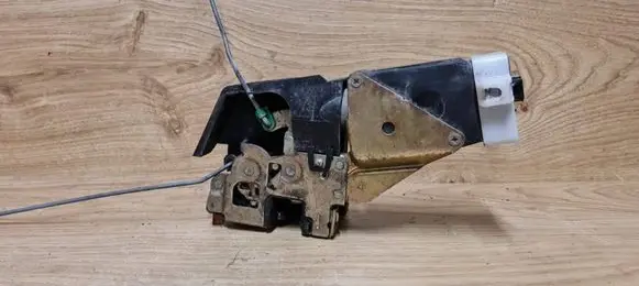 Volvo S40, V40 Rear door lock