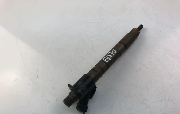 Volvo XC60 Fuel injector 31272690
