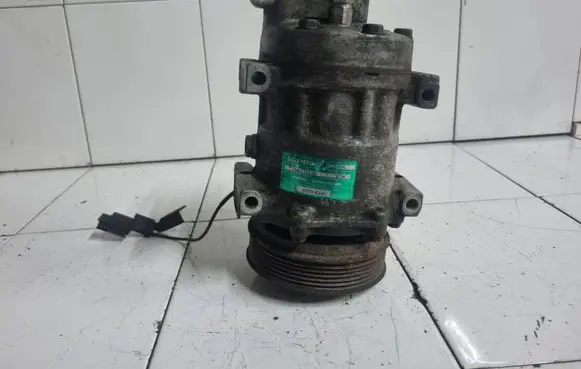 Volvo S40, V40 Air conditioning (A/C) compressor (pump) 8200040681 SD7H15 2346112134