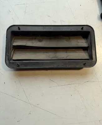 Mitsubishi Pajero Quarter panel pressure vent 7835A012