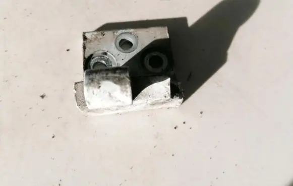 Peugeot Partner Front door upper hinge
