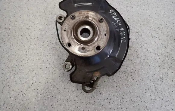 Suzuki Splash Front wheel hub spindle knuckle