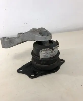 Seat Ibiza IV (6J,6P) Engine mount bracket 6R0199167AE