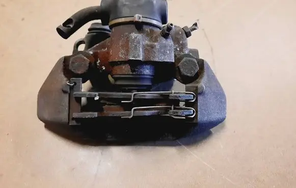Peugeot 206 Rear brake caliper