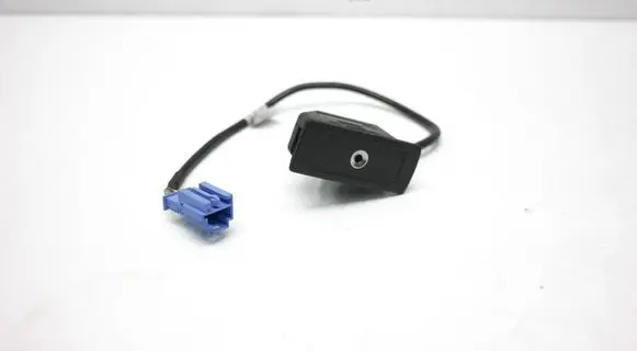 Mercedes-Benz C W204 AUX in-socket connector A172820815