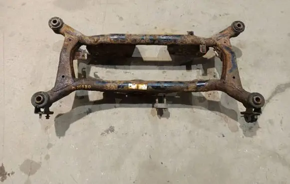 Nissan X-Trail T30 Rear subframe 