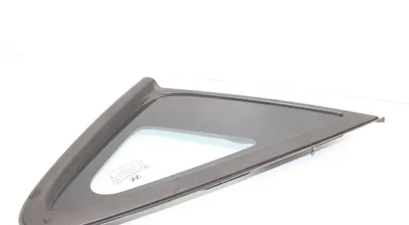 Hyundai ix35 Rear vent window glass 