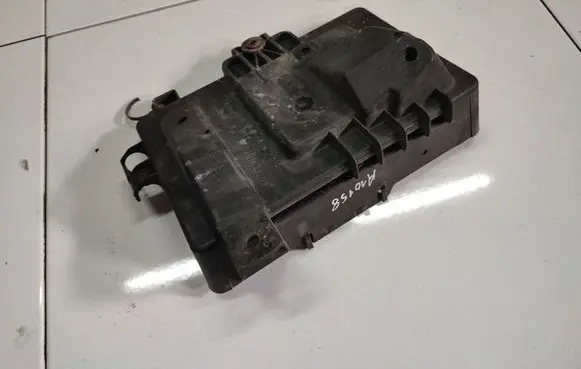 Opel Zafira A Battery box tray 24449812
