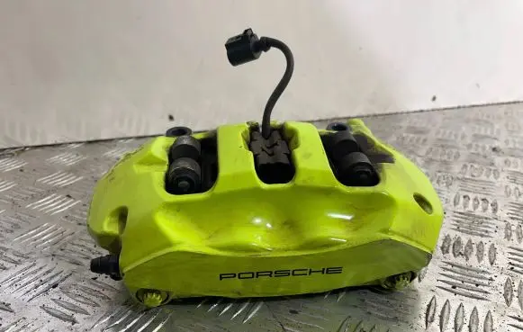 Porsche Cayenne (92A) Rear brake caliper 7P5615404AG 27102015BM5 CR018