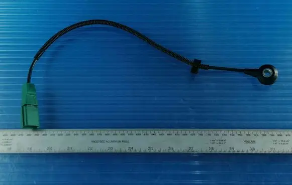 Volkswagen Golf V Detonation knock sensor 06E905377A
