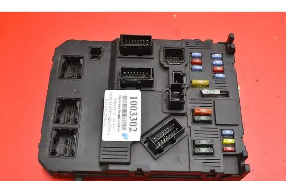 Citroen C3 Fuse box set 9653667280