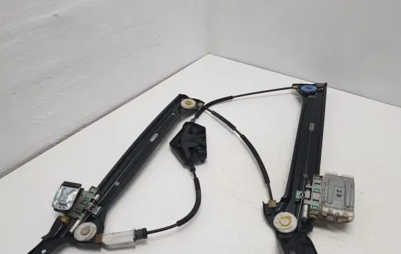 Audi A5 Sportback 8TA Front window lifting mechanism without motor 8T8837461B